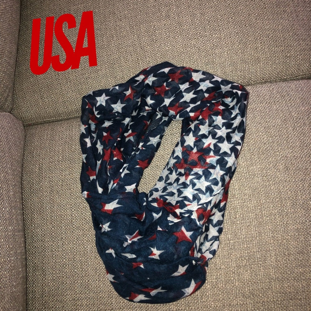 Infinity USA 🧣 scarf, NWOT